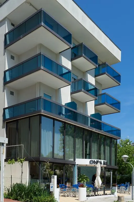 Hotel Onda Marina 미사노아드리아티코